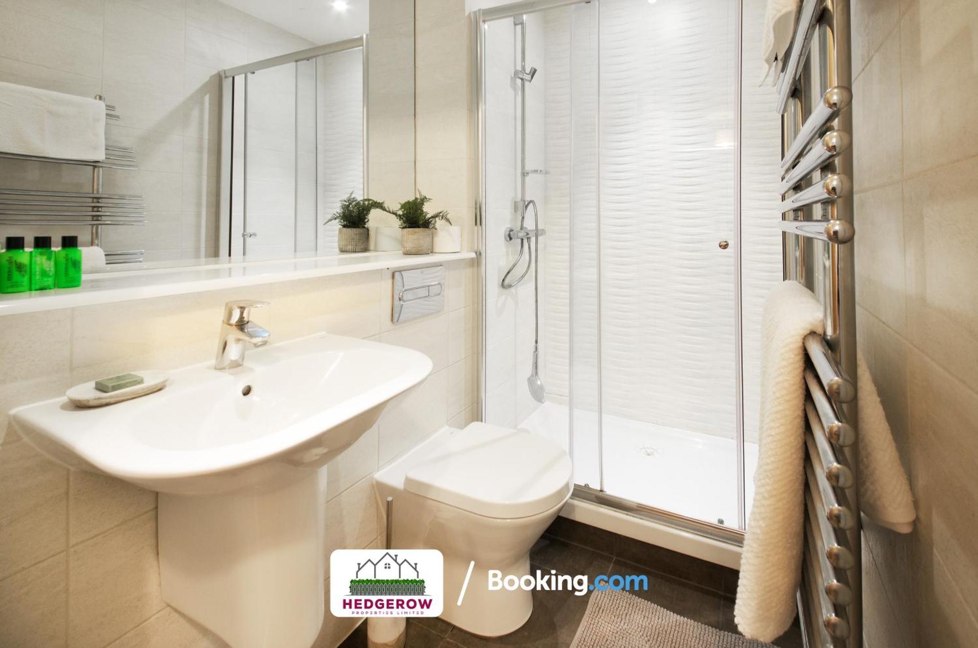 Premium Deals On Modern 2 -Bed 2-Bath Central City 122 High Street Flat For Movers & Pros By Hedgerow Manchester Zewnętrze zdjęcie
